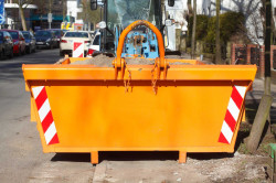 Benne à louer pour évacuer les gravats d'un chantier  